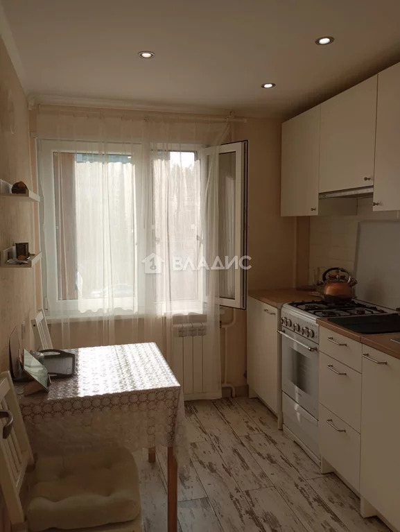 Продажа 1-комн квартиры на вторичном рынке Лыткарино, ул. Комсомольская,  д. 26