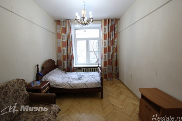 Продажа 2-комн квартиры на вторичном рынке Серпов пер,  д. 3к5