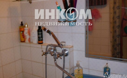 Продажа 1-комн квартиры на вторичном рынке 26 Бакинских Комиссаров ул,  д. 8 к4