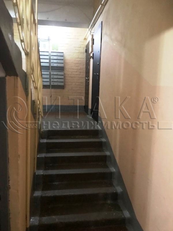 Продажа 2-комн квартиры на вторичном рынке Бугры, Парковая,  д. 16