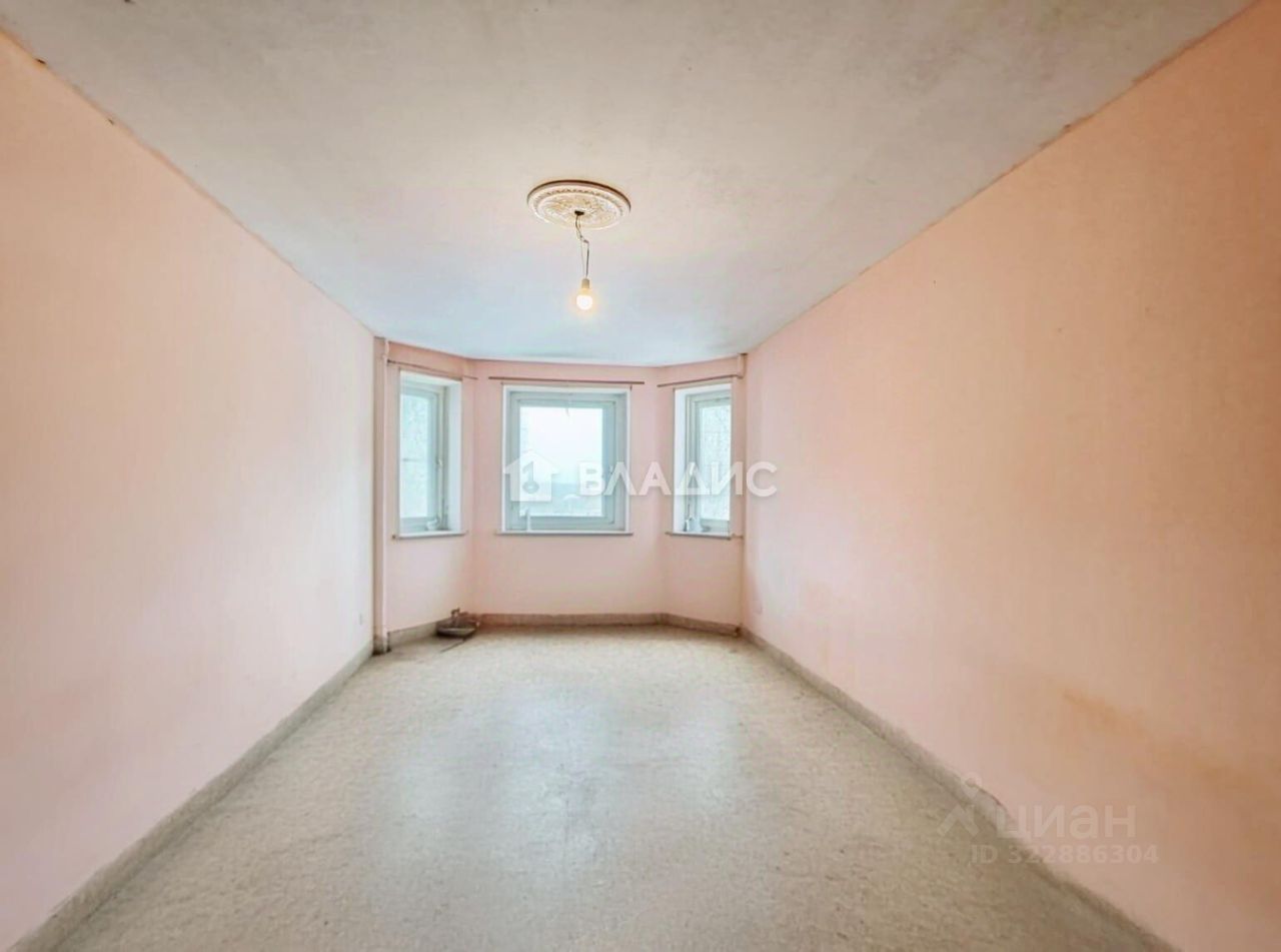 Продажа 3-комн квартиры на вторичном рынке Шереметьевская улица, 37К2