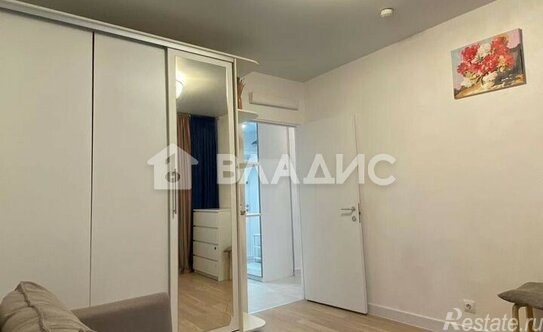 Продажа 2-комн квартиры на вторичном рынке ул Саларьевская,  д. 10,  к. 2