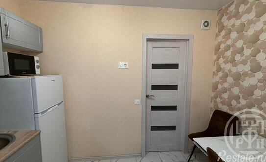 Продажа 1-комн квартиры на вторичном рынке проспект Солидарности