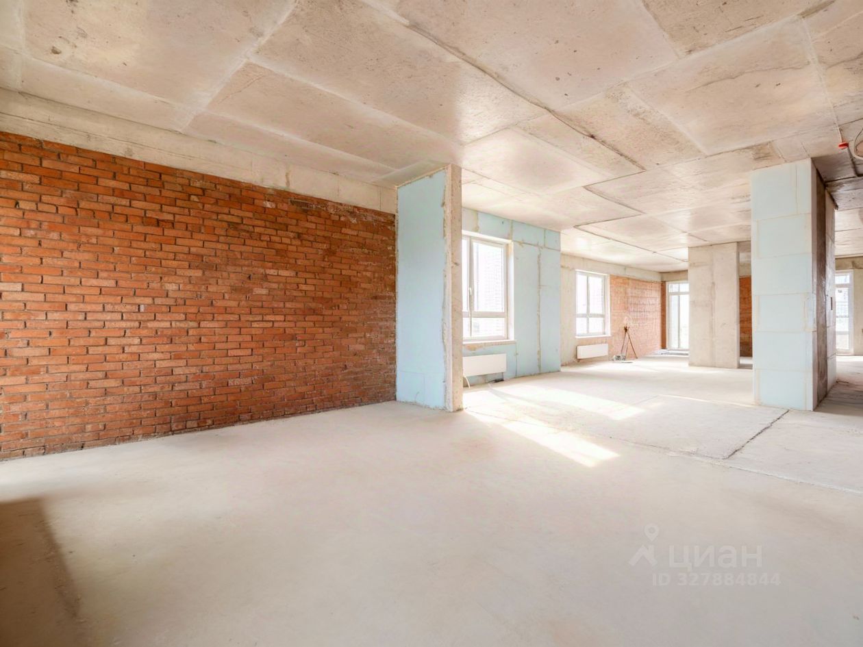 Продажа 4-комн квартиры на вторичном рынке Мантулинская улица,  д. 9к5