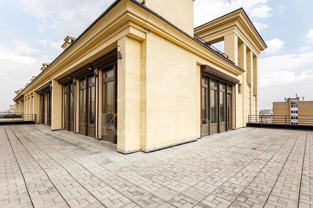 Продажа 5-комн квартиры на вторичном рынке Большой Левшинский переулок, 11