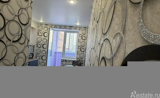 Продажа 2-комн квартиры на вторичном рынке Западный, ул Лунная,  д. 19,  к. 1