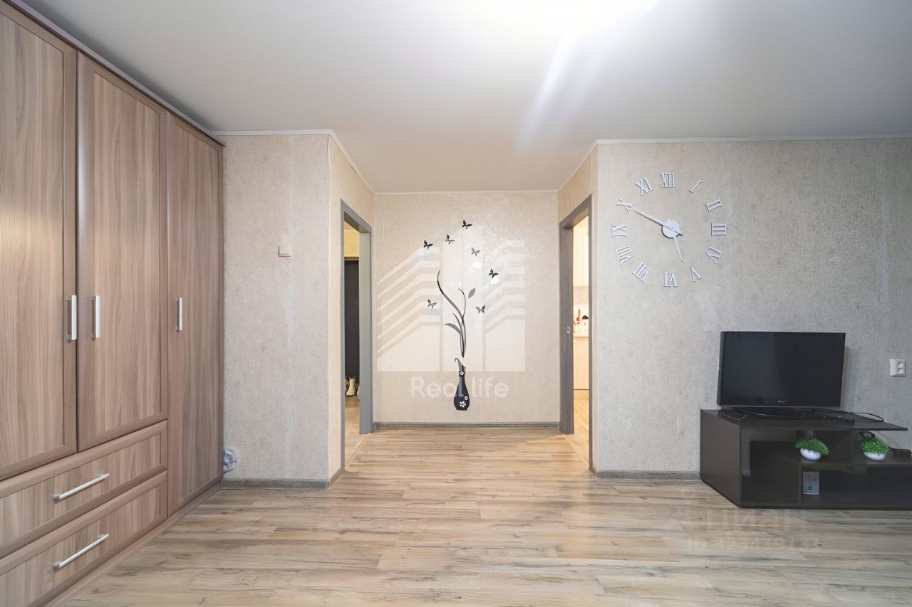 Продажа 1-комн квартиры на вторичном рынке Центральный мкр, улица Рабочая, 1/21