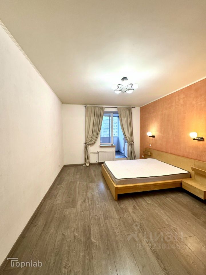 Продажа 2-комн квартиры на вторичном рынке Ленинский проспект, 147к2