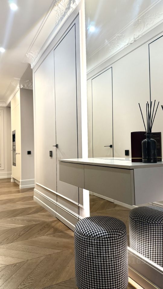 Продажа 3-комн квартиры на вторичном рынке Белоостровская улица, 7