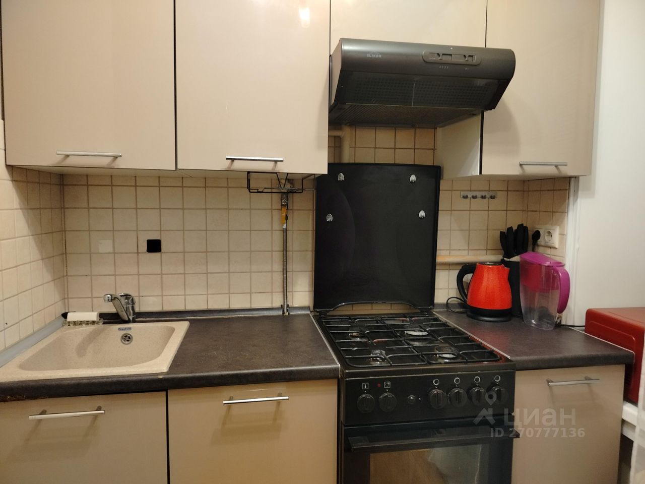 Аренда 1-комн квартиры на вторичном рынке улица Академика Ильюшина, 1к2