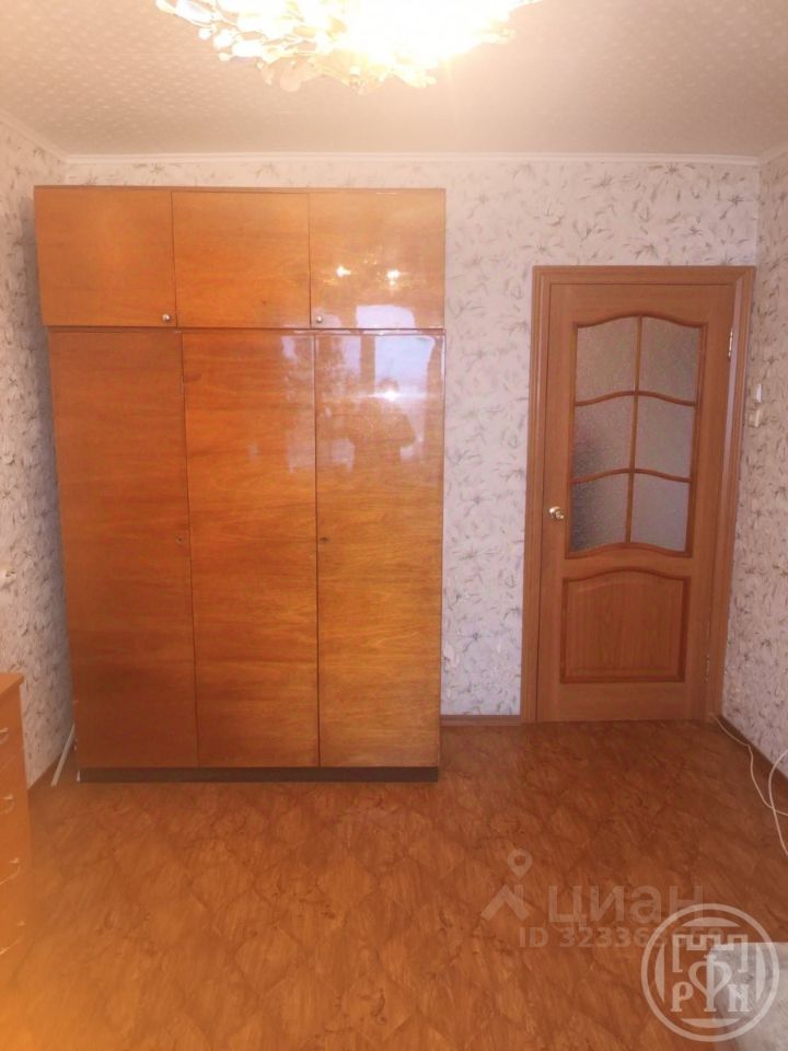 Продажа 2-комн квартиры на вторичном рынке Кронштадт, Флотская улица, 21