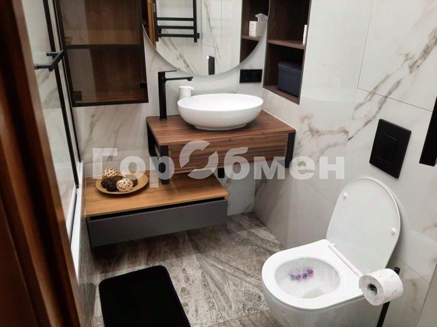 Продажа 3-комн квартиры на вторичном рынке 1-я Владимирская улица, 3к1