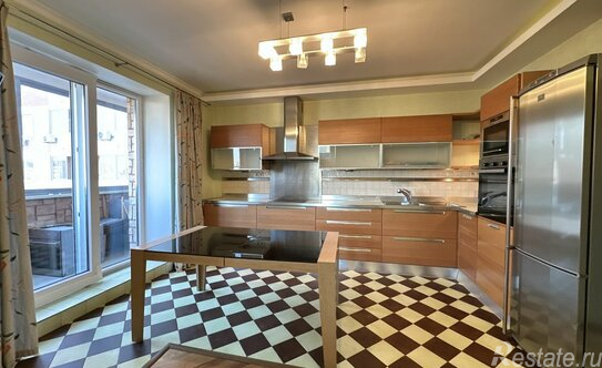 Продажа 4-комн квартиры на вторичном рынке ул Удальцова,  д. 5,  к. 3