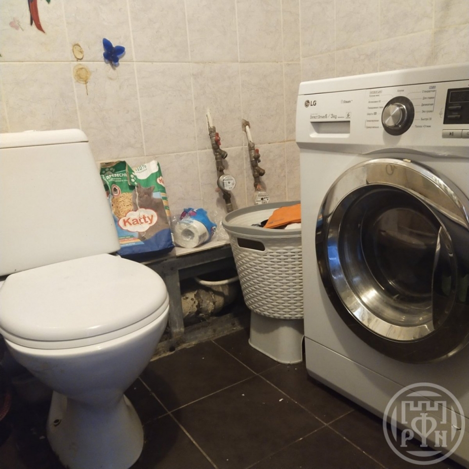 Продажа 1-комн квартиры на вторичном рынке Ломоносов г., Красного Флота ул. ,  д. 11/39