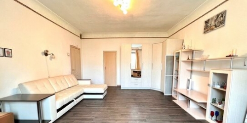 2-комн квартира Мантулинская улица,  д. 12