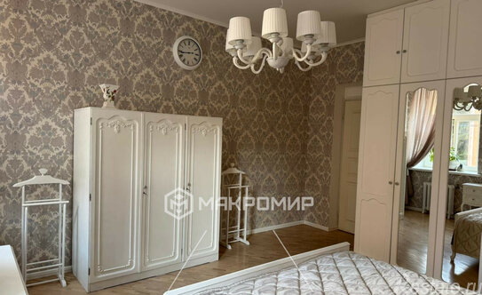 Продажа 4-комн квартиры на вторичном рынке Красноармейская 4-я ул,  д. 3