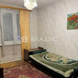 Продажа 3-комн квартиры на вторичном рынке ул Дегунинская,  д. 13,  к. 2