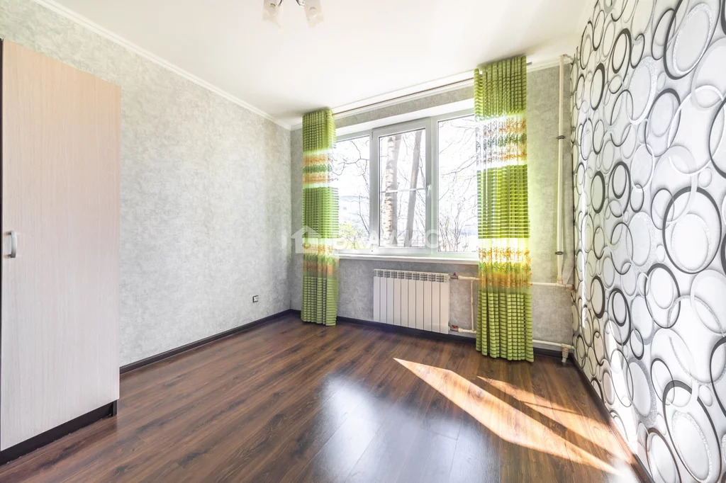 2-комн квартира ул. Байконурская,  д. 15