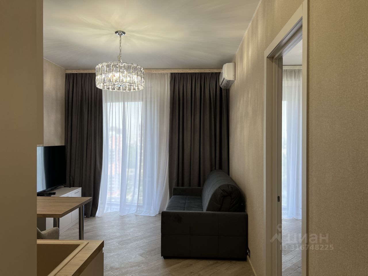 Аренда 2-комн квартиры на вторичном рынке Севастопольский проспект, 22А