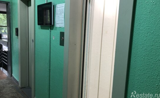 Продажа 3-комн квартиры на вторичном рынке Батайский проезд,  д. 43