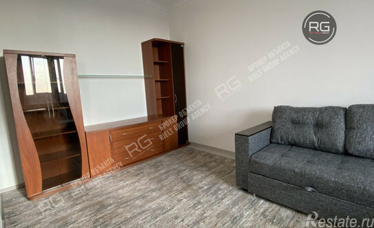 Продажа 1-комн квартиры на вторичном рынке улица Кустодиева,  д. 5 к1