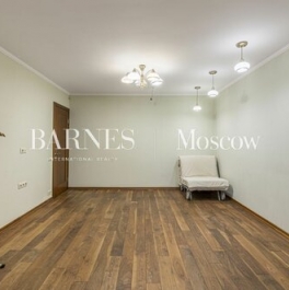 Продажа 4-комн квартиры на вторичном рынке Старопетровский проезд,  д. 12 к1