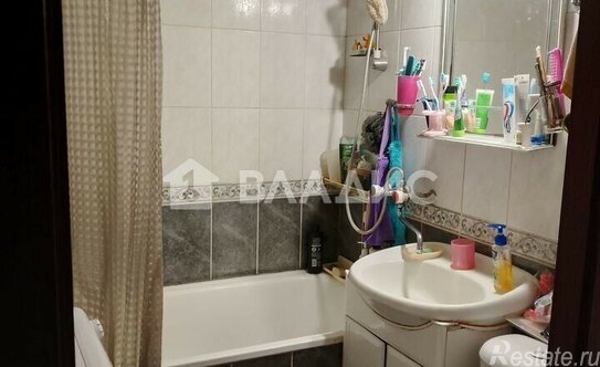 Продажа 2-комн квартиры на вторичном рынке Апрелевка, ул Парковая,  д. 4,  к. 2