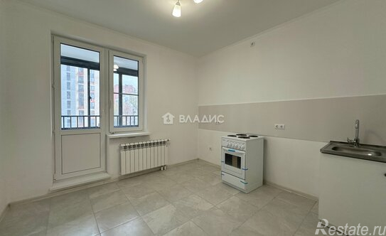 Продажа 2-комн квартиры на вторичном рынке Базовская улица,  д. 24Б