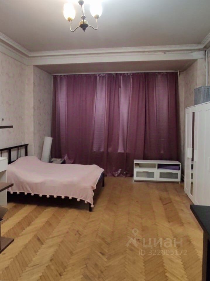 Продажа 6-комн квартиры на вторичном рынке Старорусская улица, 5/3
