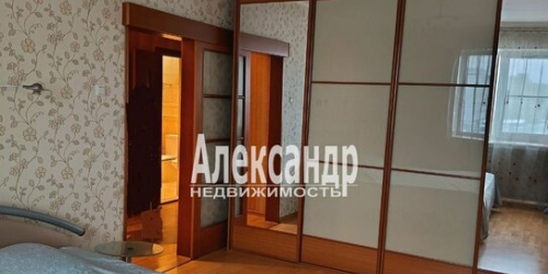2-комн квартира Индустриальный пр-кт,  д. 40,  к. 1