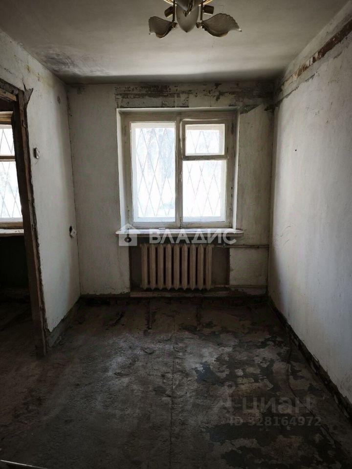Продажа 2-комн квартиры на вторичном рынке Октябрьский пгт, улица Дорожная, 2