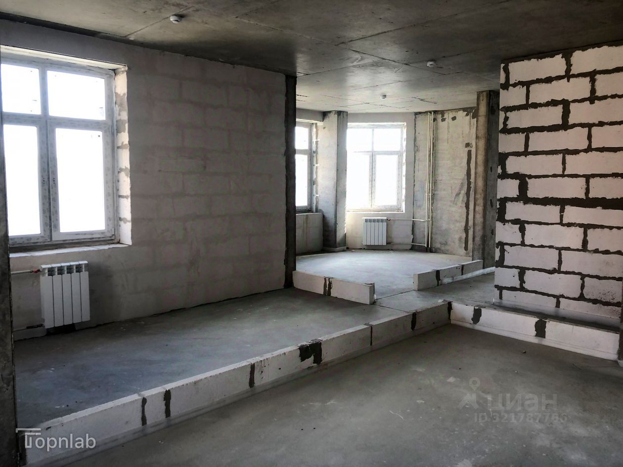 Продажа 4-комн квартиры на вторичном рынке Город-событие мкр, с. Лайково, 68