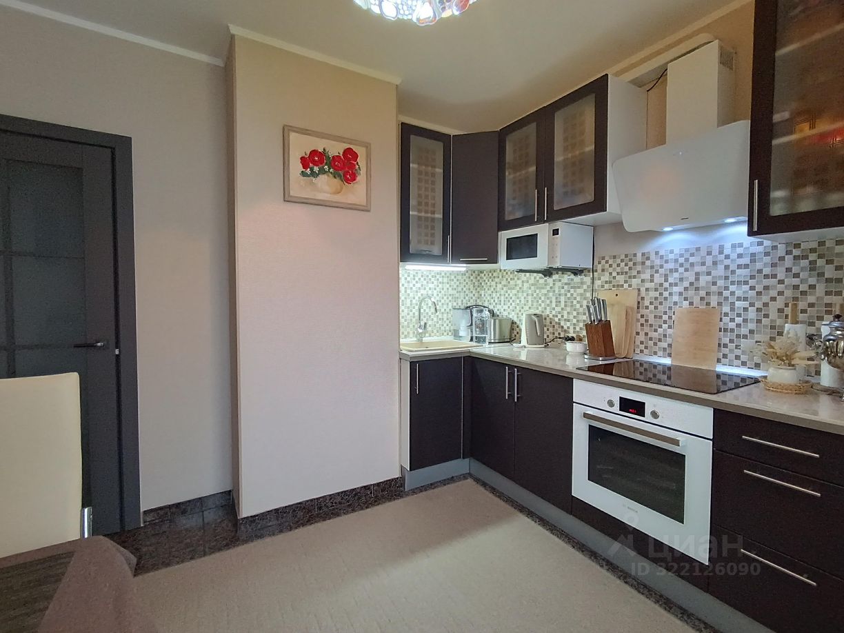 Продажа 3-комн квартиры на вторичном рынке Кантемировская улица, 4К1