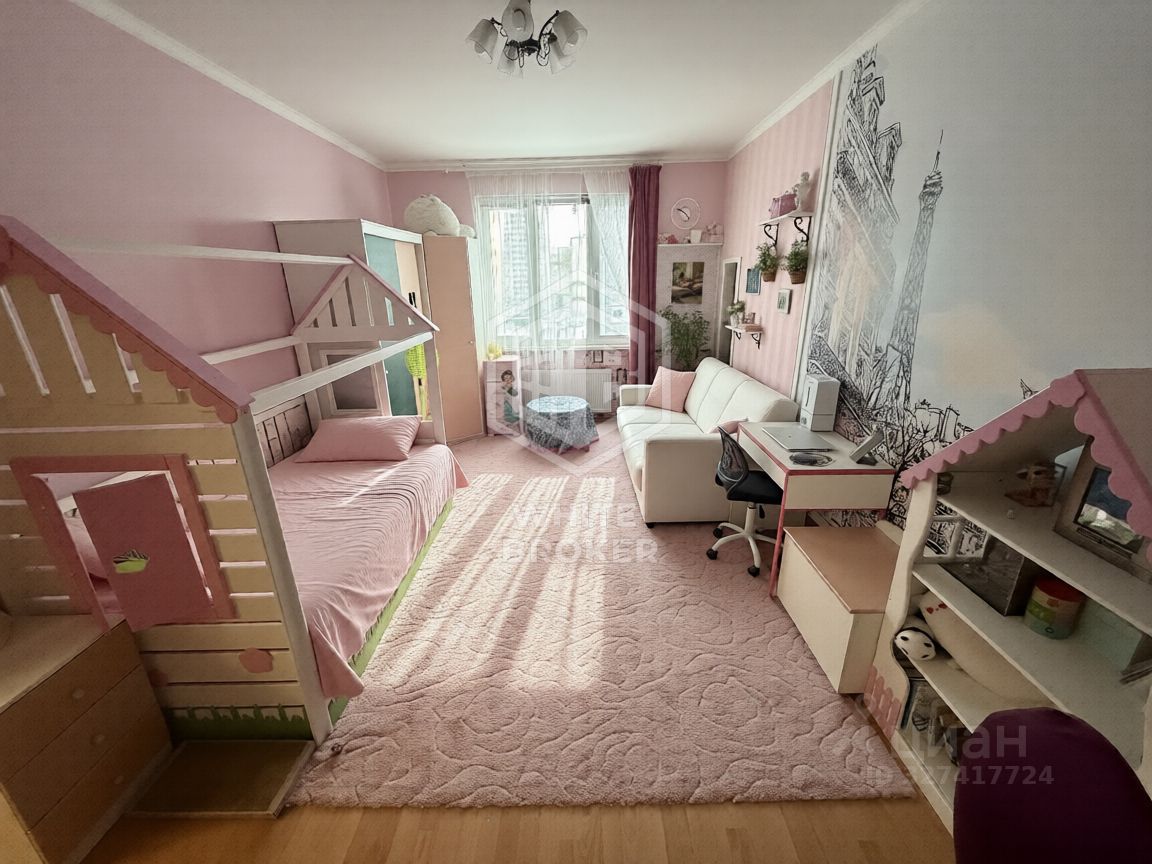 Продажа 3-комн квартиры на вторичном рынке Южный мкр, улица Курыжова, 19