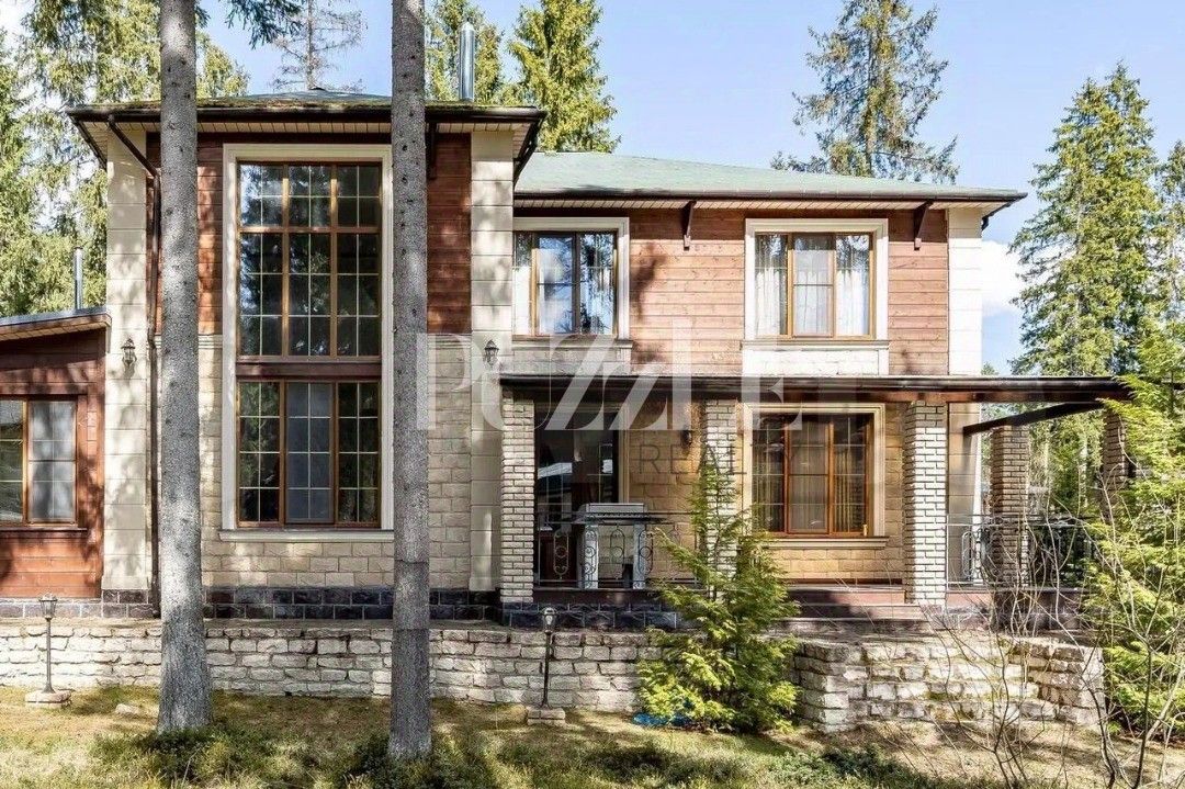 Продажа дома пос. Ленинское, переулок Еловый, 2