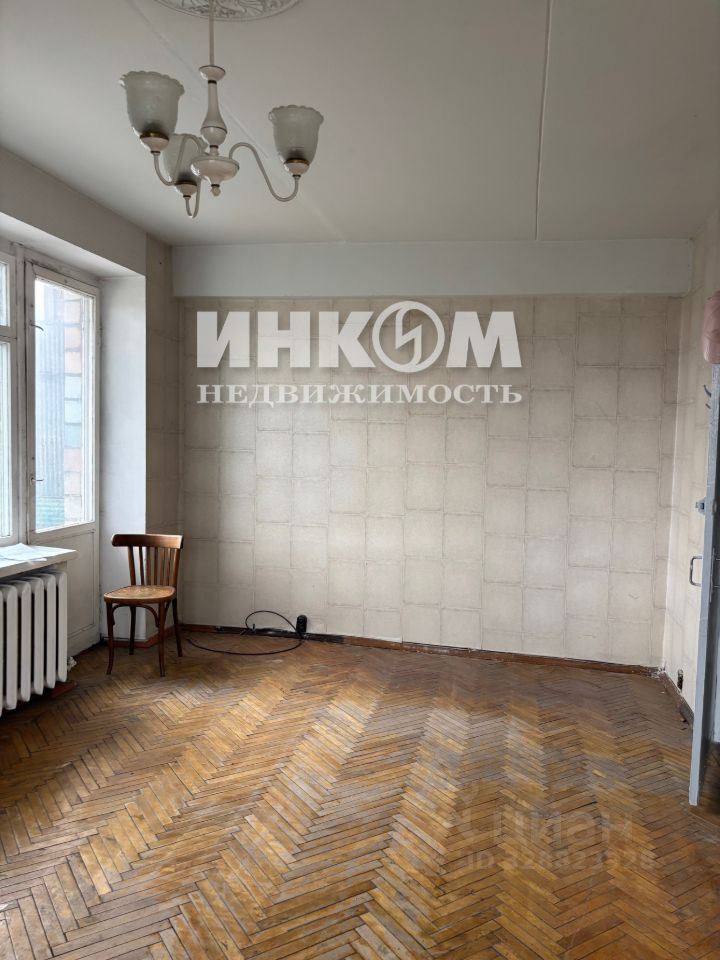 Продажа 1-комн квартиры на вторичном рынке Сиреневый бульвар, 4/23