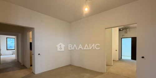 3-комн квартира ул Архитектора Власова,  д. 6