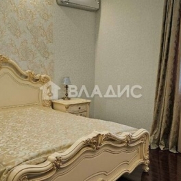 Продажа 4-комн квартиры на вторичном рынке Красногорск г, Павшинский б-р,  д. 32