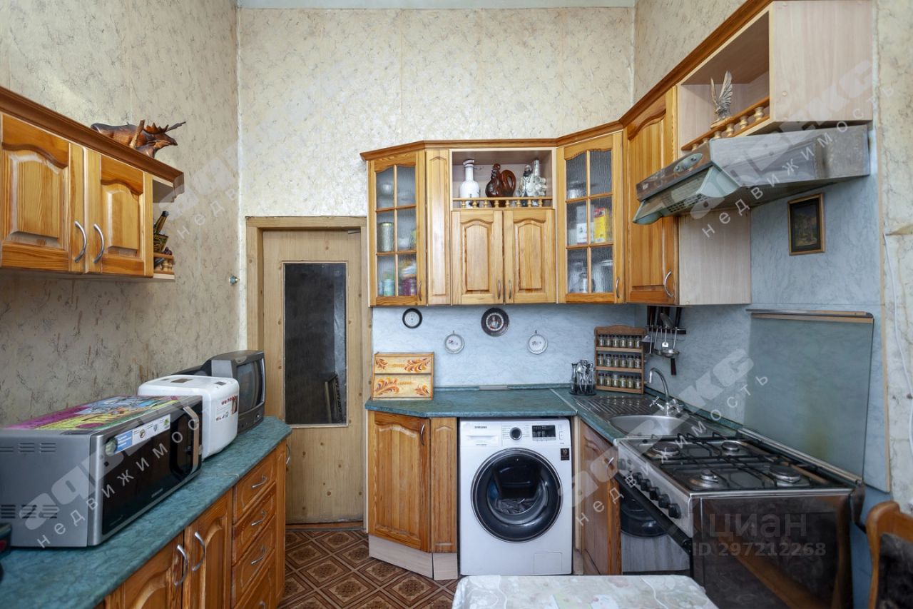 Продажа 2-комн квартиры на вторичном рынке Пушкинская улица, 1/77