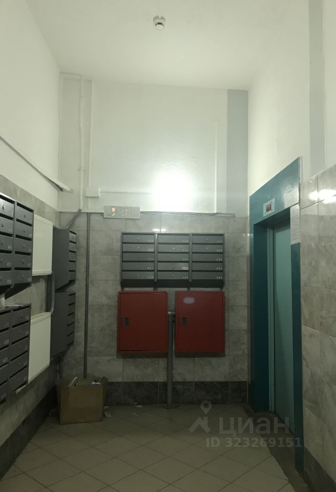 Продажа 3-комн квартиры на вторичном рынке Богатырский проспект, 52к1