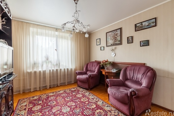 Продажа 3-комн квартиры на вторичном рынке 2-я Синичкина ул,  д. 13