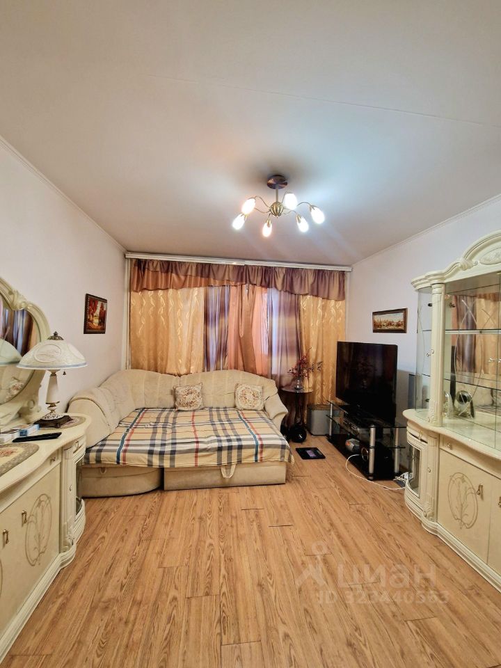 Аренда 3-комн квартиры на вторичном рынке Мичуринский проспект, 19К2