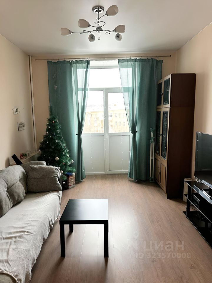 Продажа 3-комн квартиры на вторичном рынке улица Берзарина, 26