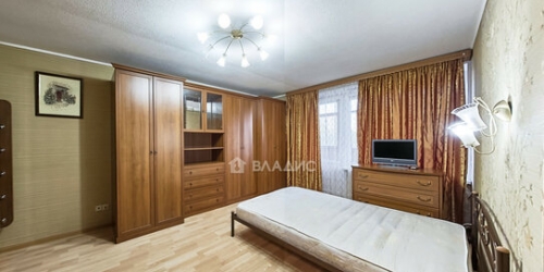 1-комн квартира улица Маршала Захарова,  д. 13
