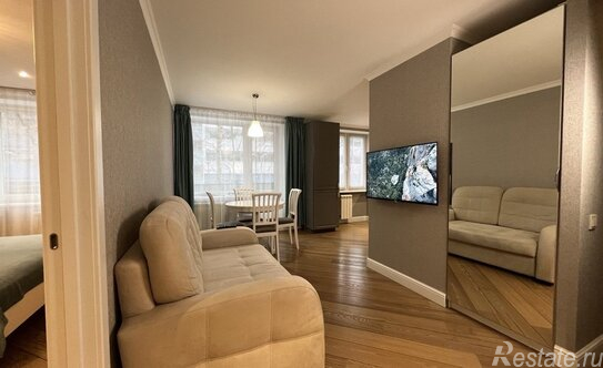 Аренда 2-комн квартиры на вторичном рынке Выползов переулок,  д. 8