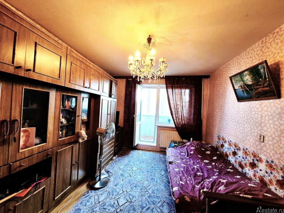 Продажа 3-комн квартиры на вторичном рынке Камышовая ул