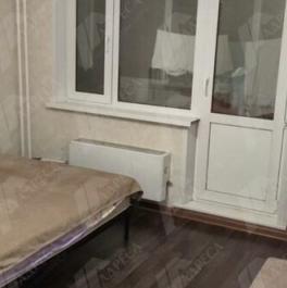 Продажа 2-комн квартиры на вторичном рынке Череповецкая улица,  д. 4