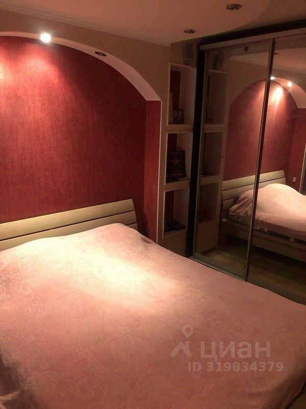 Продажа 2-комн квартиры на вторичном рынке Чехов, Весенняя улица, 13