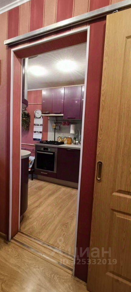 Продажа 5-комн квартиры на вторичном рынке Моховая улица, 11