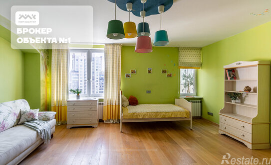 Продажа 4-комн квартиры на вторичном рынке Яхтенная ул,  д. 3,  к. 2